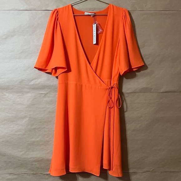Alice + Olivia | NWT Sandra Wrap Dress Mini Flutter Sleeve Monarch Orange Size 8 - Picture 1 of 12